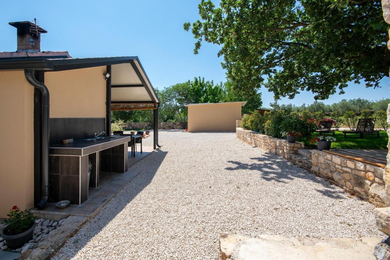 Willa Old Oak Holiday House Rovinj Zewnętrze zdjęcie